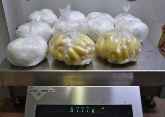 PF realiza grandes apreensões de drogas e medicamentos no Aeroporto de Guarulhos durante o feriadão