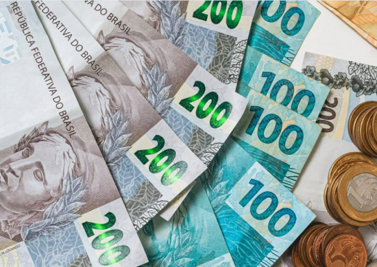 INSS paga segunda parcela do 13º a quem recebe acima do mínimo