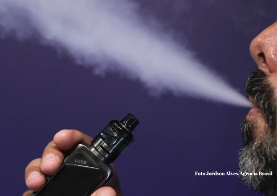Senado adia votação do PL que regulamenta cigarro eletrônico