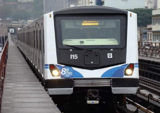Metrô de SP abre vagas para estágios com bolsa e benefícios