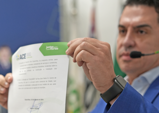 Prefeituráveis assinam proposta de desenvolvimento econômico elaborado pela ACE-Guarulhos