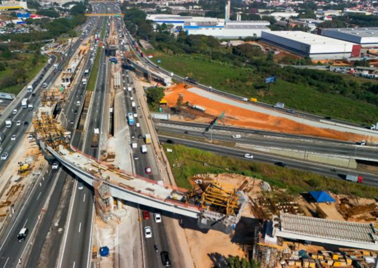 Rodovia Dutra terá pistas interditadas na altura da Fernão Dias nesta sexta, sábado e domingo