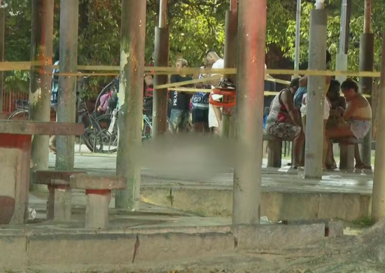 Ataque a tiros deixa quatro mortos em praça no Rio de Janeiro