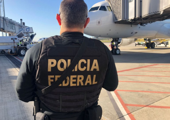 PF prende três pessoas por tráfico de drogas em Guarulhos