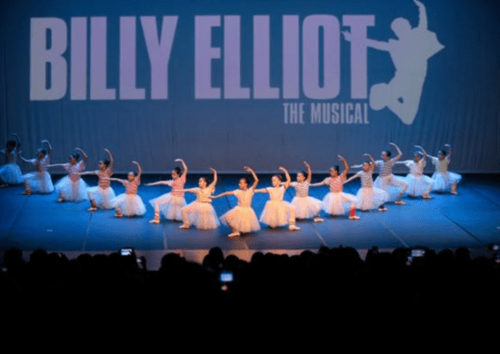 Espetáculo do projeto EducaDança atrai 2.400 pessoas ao Teatro Adamastor