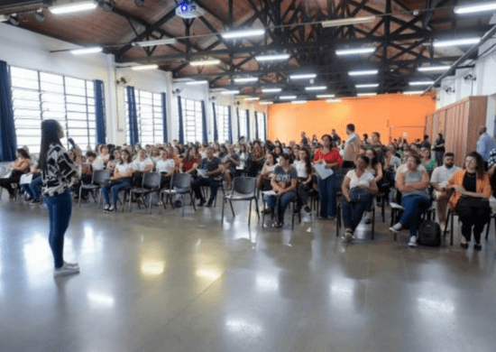 Mutirão de empregos recebe mais de 1,5 mil pessoas em Guarulhos