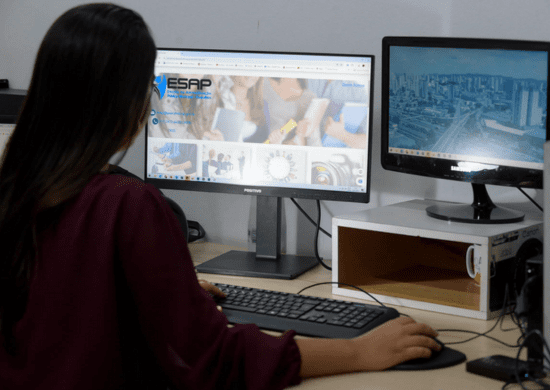 Polo UAB Guarulhos recebe inscrições para pós-graduação EAD na área da educação