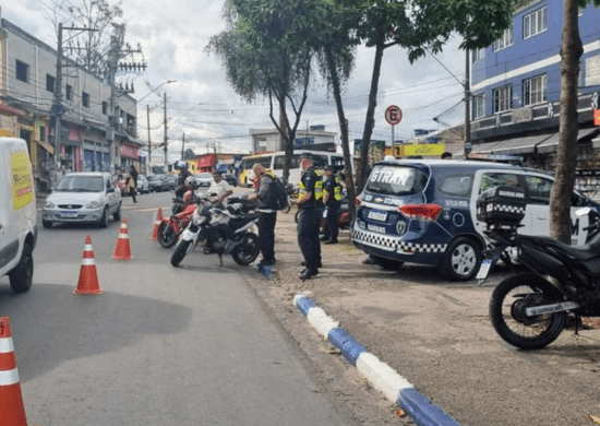 Operação Motociclista Seguro fiscaliza 177 veículos e recolhe 31 por irregularidades em Guarulhos