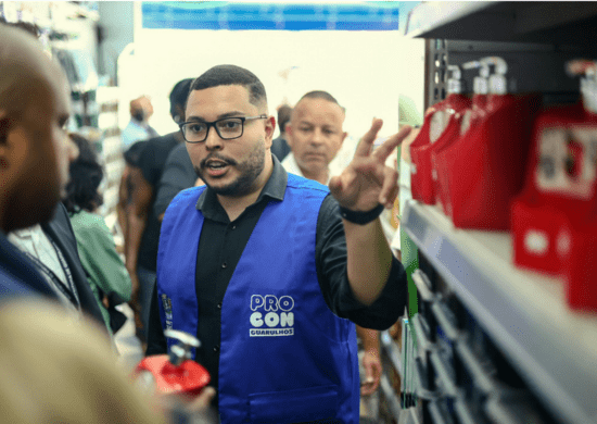 Procon Guarulhos promove ação em papelarias para garantir preço justo e direitos do consumidor