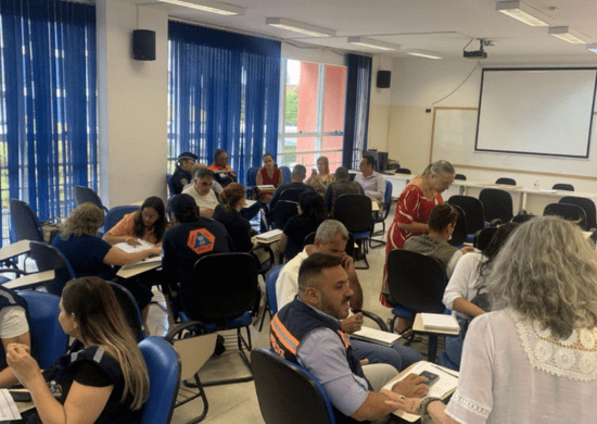 Defesa Civil de Guarulhos participa de evento crucial em Mogi das Cruzes sobre desastres climáticos