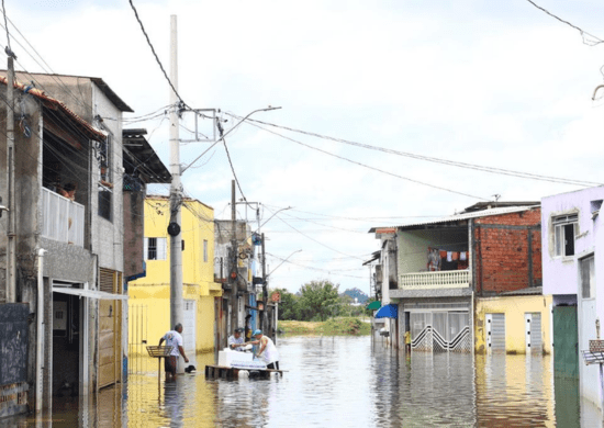 Prefeitura intensifica ações na Vila Any e presta assistência às famílias atingidas pelas chuvas