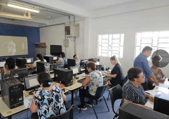 Prefeitura promove curso de informática básica para mulheres