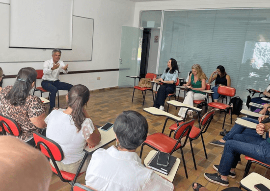 Palestra da Associação das Escolas Particulares tem especialista em neurociência
