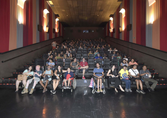 Prefeitura levará PCDs para sessão gratuita de cinema no CineSesc