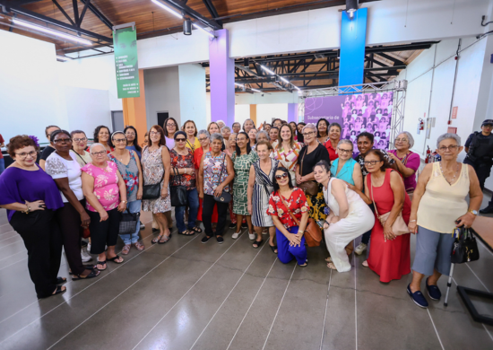 Mais de 300 pessoas participam da celebração oficial do Dia da Mulher no Adamastor
