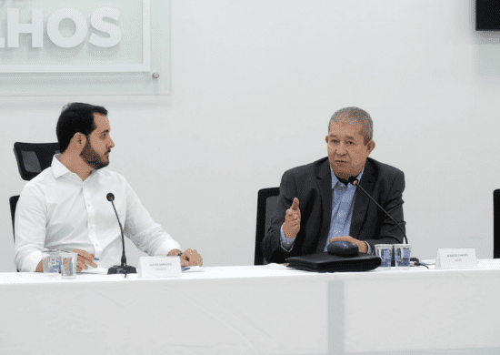 Prefeitura reforça ações de combate a arboviroses em reunião no Paço Municipal