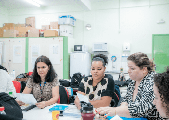 Professores da rede municipal participam de formação do programa Leia