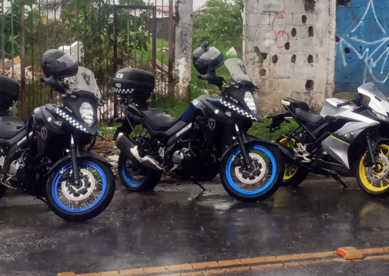 GCM apreende adolescente com drogas e recupera motocicleta roubada na terça-feira