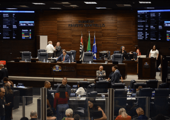 Câmara de Guarulhos aprova mudanças que possibilitam reeleição de membros da Mesa Diretora