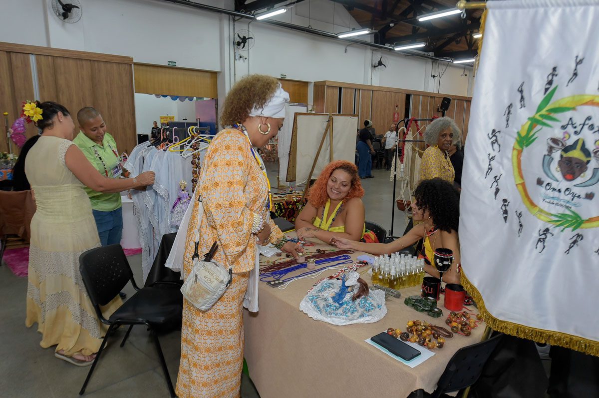 Feira Empreenda Afro reúne mais de 40 expositores e oferece oportunidades de negócios no Adamastor