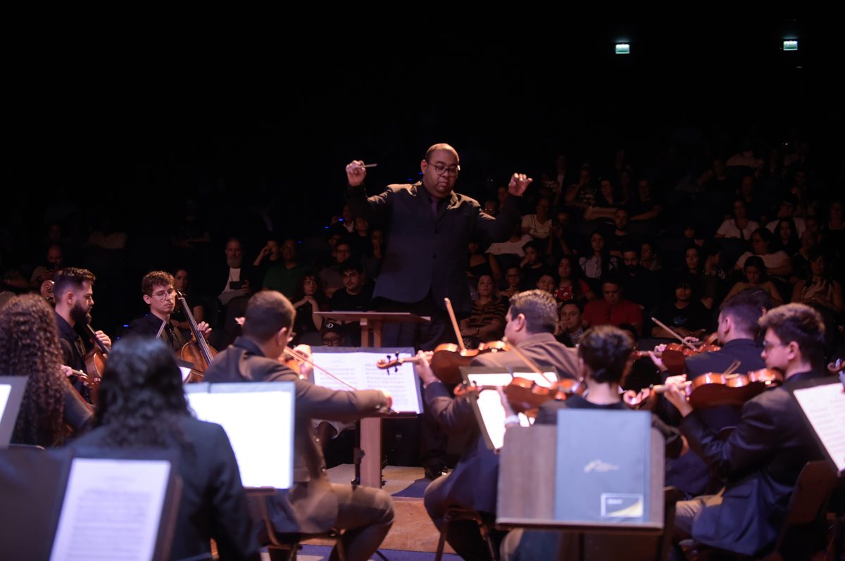 Abertura da temporada das orquestras de Guarulhos emociona público do Teatro Adamastor