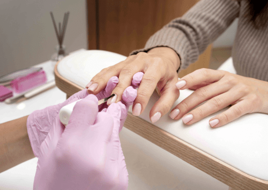 Prefeitura abre 20 vagas em curso de qualificação profissional em manicure