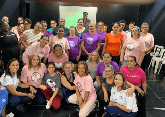 Prefeitura aborda violência doméstica para mulheres de projeto social na Cidade Seródio