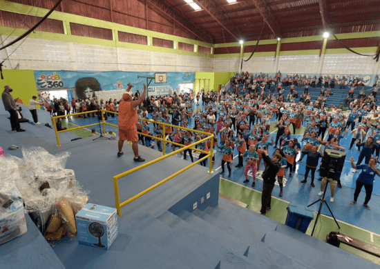 Prefeitura reúne 700 idosos no CEU Paraíso-Alvorada em megaevento de Páscoa