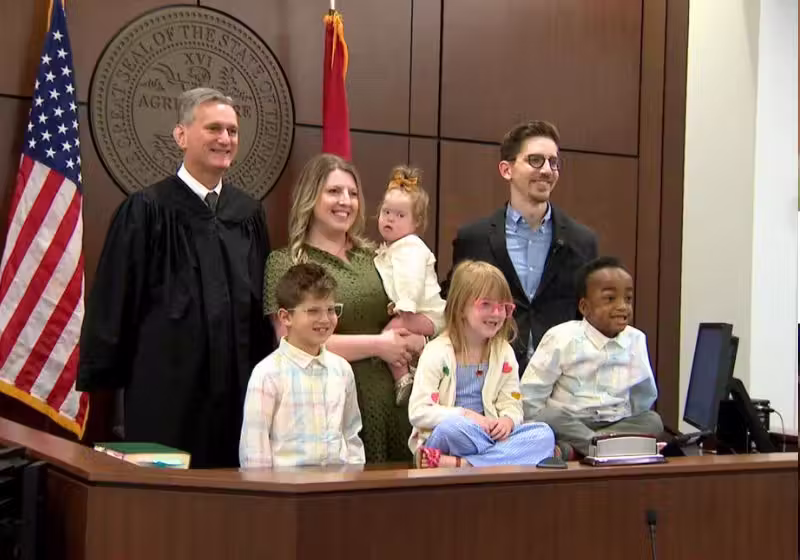 “Anjos na Terra”: Casal Adota 3 Crianças com Necessidades Especiais Mesmo Já Tendo Filho com Problemas Cardíacos