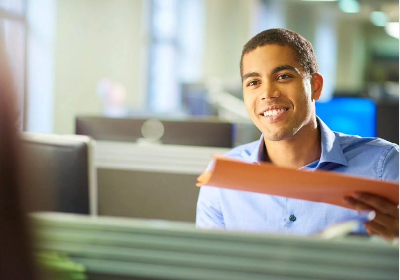 Empresa de Guarulhos contrata estagiários na área administrativa