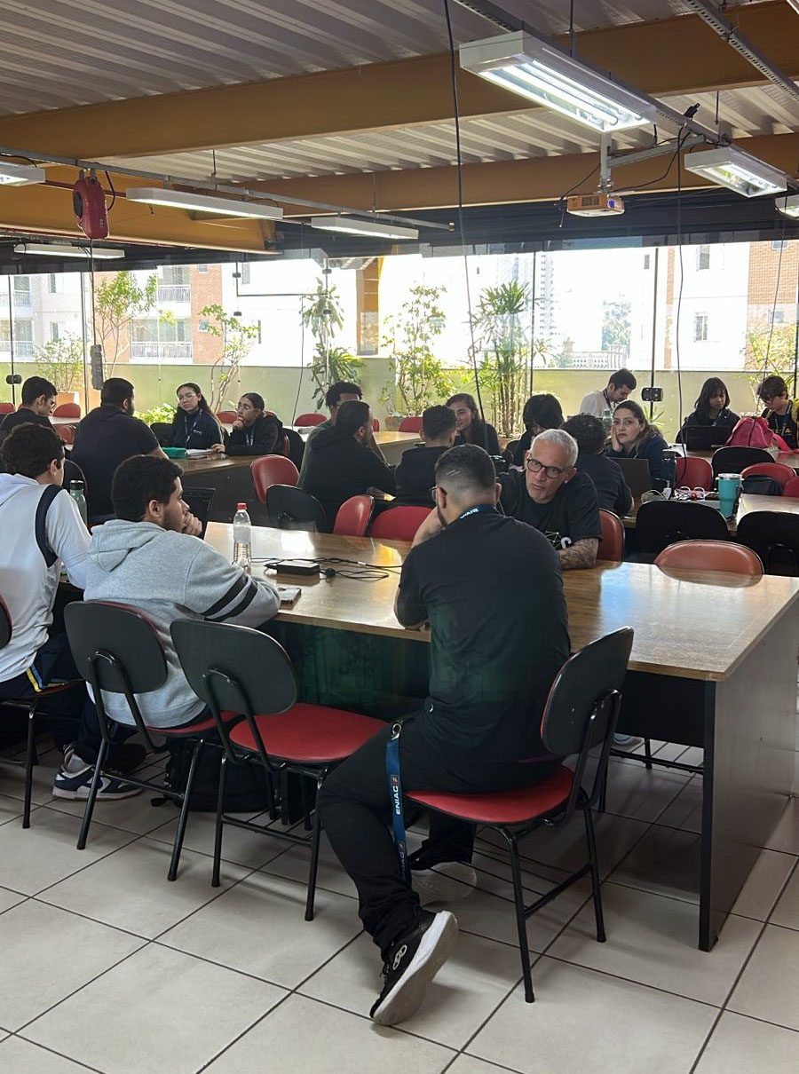 Prefeitura de Guarulhos oferece mentoria em evento tecnológico