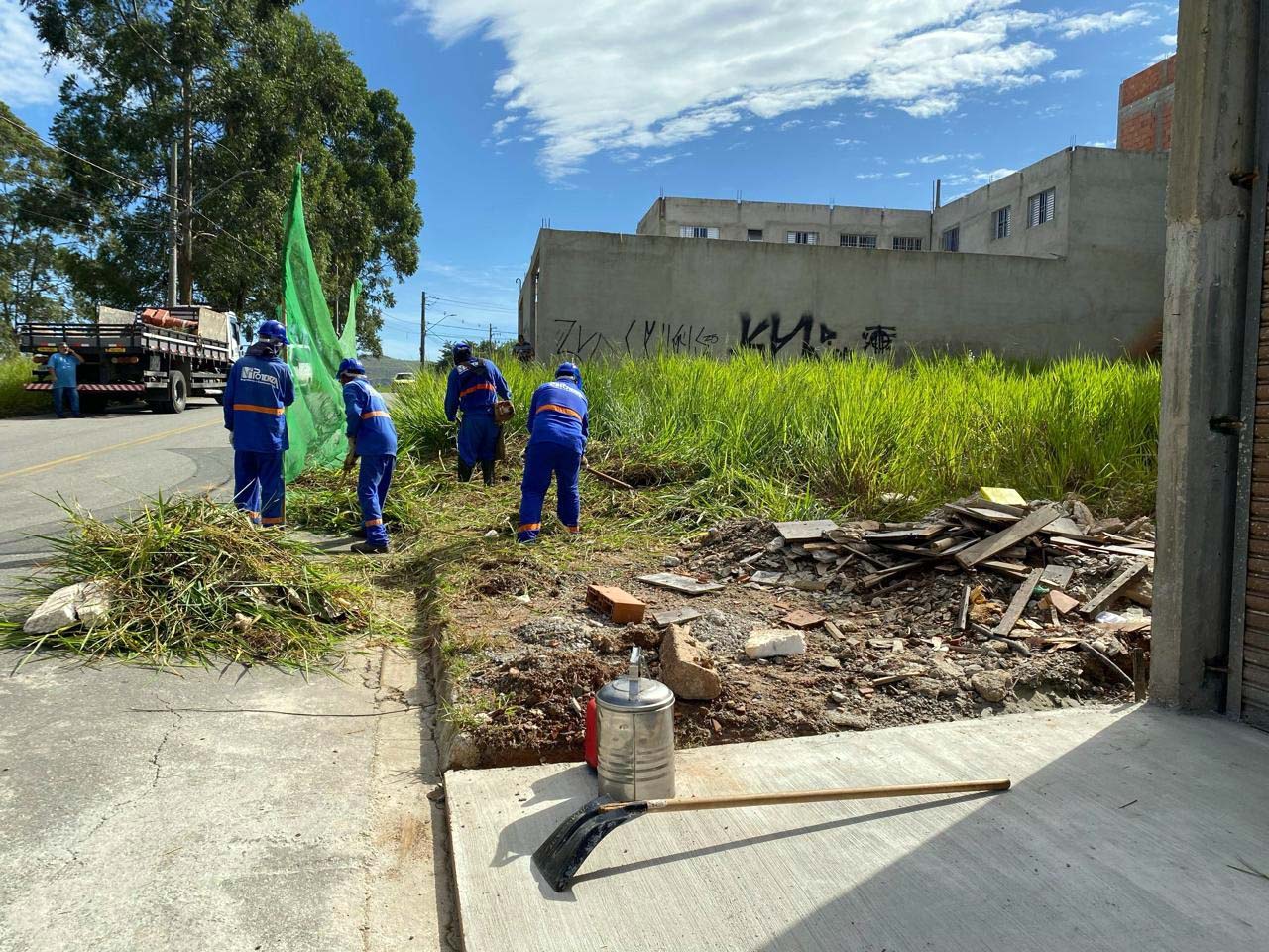 Prefeitura leva mutirão de zeladoria à região do Jardim São João
