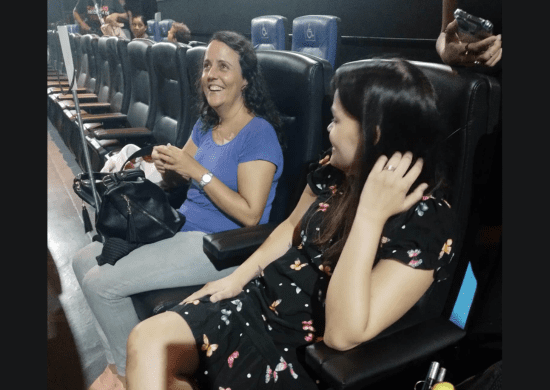Prefeitura leva pessoas com deficiência para sessão gratuita de cinema em São Paulo