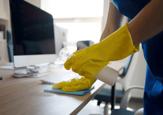 Casa do Emprego seleciona interessados em 90 vagas para auxiliar de limpeza