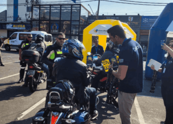 Prefeitura promove ação educativa do Maio Amarelo com motociclistas