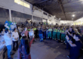 Prefeitura homenageia funcionários de limpeza urbana em comemoração ao Dia do Gari
