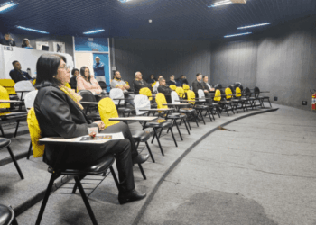 Fundo Social de Guarulhos promove nova etapa do Varal Solidário no CEU Vila São Rafael