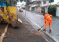 Prefeitura promove a remoção de descarte irregular no Jardim Flor Montanha e Vila Galvão