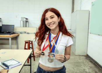 Guarulhense é contemplada com bolsa de mestrado no Canadá