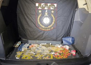 GCM de Guarulhos prende traficante com 445 porções de drogas no Jardim Toscana