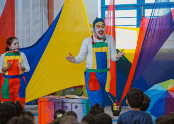 Espetáculo percorre escolas de Guarulhos e encanta alunos da rede municipal