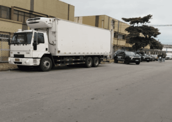 GCM recupera caminhão roubado com carga de medicamentos no Jardim São Geraldo