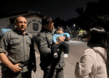 GCM salva bebê com manobra de desengasgo no Jardim Adriana