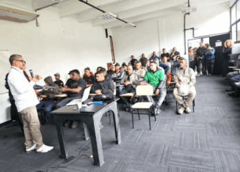 Prefeitura promove palestra sobre segurança no trânsito em empresa da Água Chata