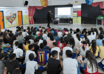 Projeto do Procon Guarulhos leva conhecimento sobre o consumo consciente às escolas