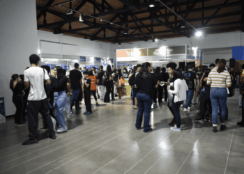 Abertura da Feira do Estudante de Guarulhos terá apresentações da Orquestra Jovem e do cantor Cacau Santos