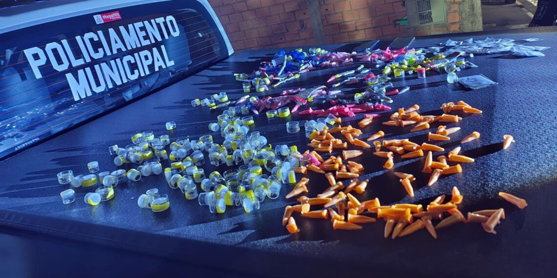 Guarulhos combate o tráfico e apreende mais de 2,3 kg de drogas em duas ações da GCM