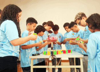 CEU Ottawa-Uirapuru conquista o vice-campeonato interescolar de Cubo Mágico