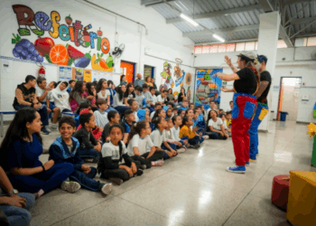 Espetáculo infantil encanta alunos da EPG D’Almeida Barbosa