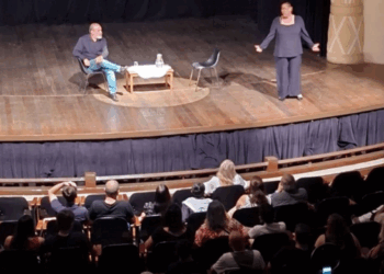 Peça “Quem é a Fofinha?” movimenta Teatro Padre Bento